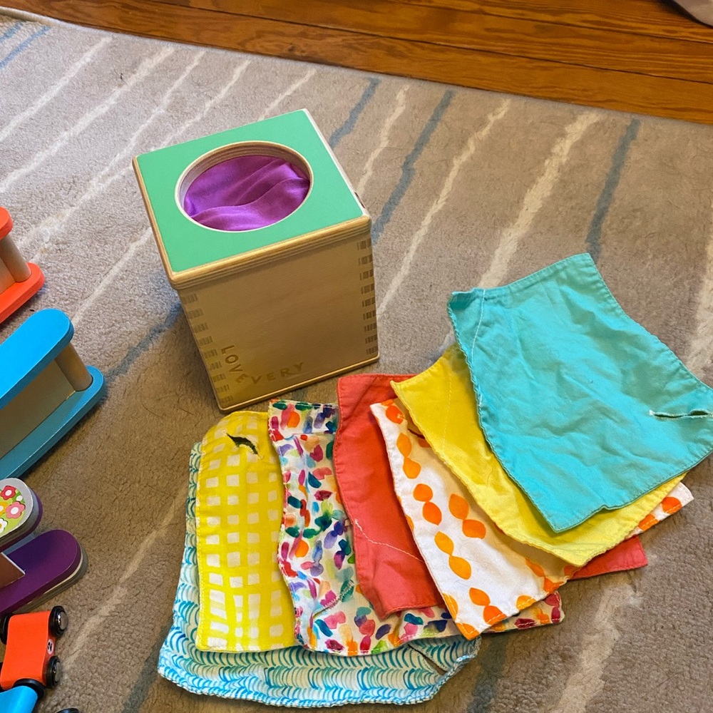 Lovevery tissue box